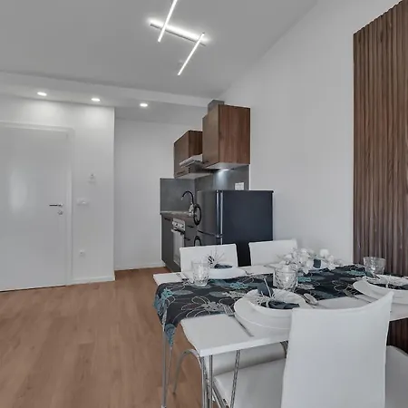 Rafael Apartman Makarska